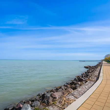 Petofi 21 Apartman Siófok